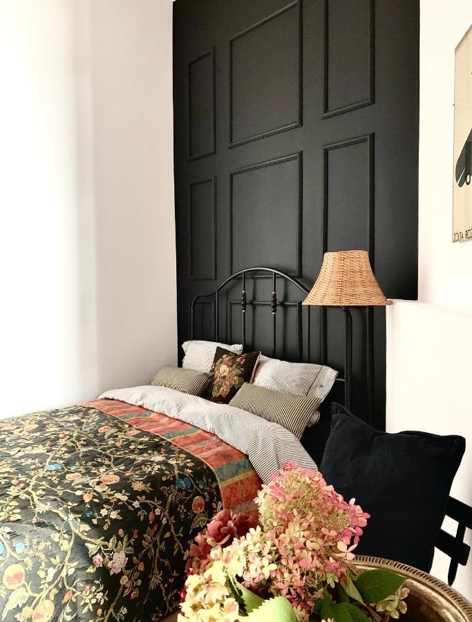 Black Velvet Apartment Cracovie Extérieur photo