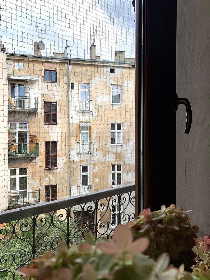 Black Velvet Apartment Cracovie Extérieur photo